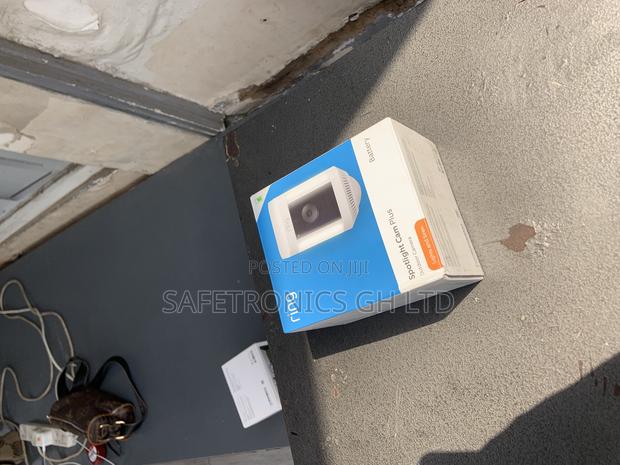 Adjustable Ring Sportlight Cam Plus · Photo 1