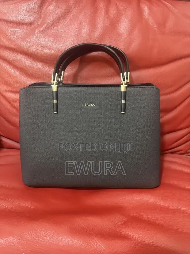 Bagco Medium Size Black Bag · Photo 1