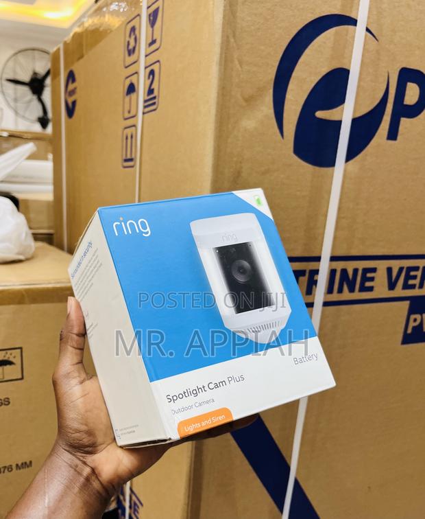 Classic Design Ring Sportlight Cam Plus(Black/White). · Photo 1