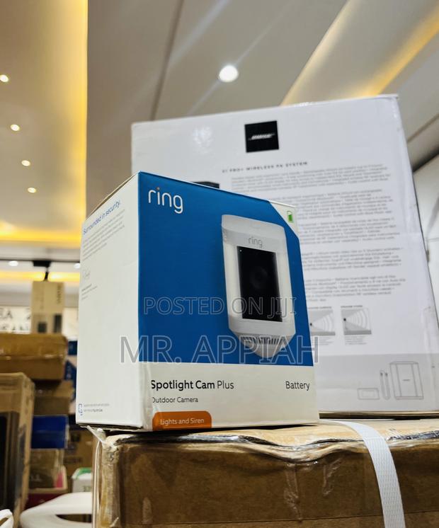 Choose Ring Sportlight Cam Plus · Photo 1