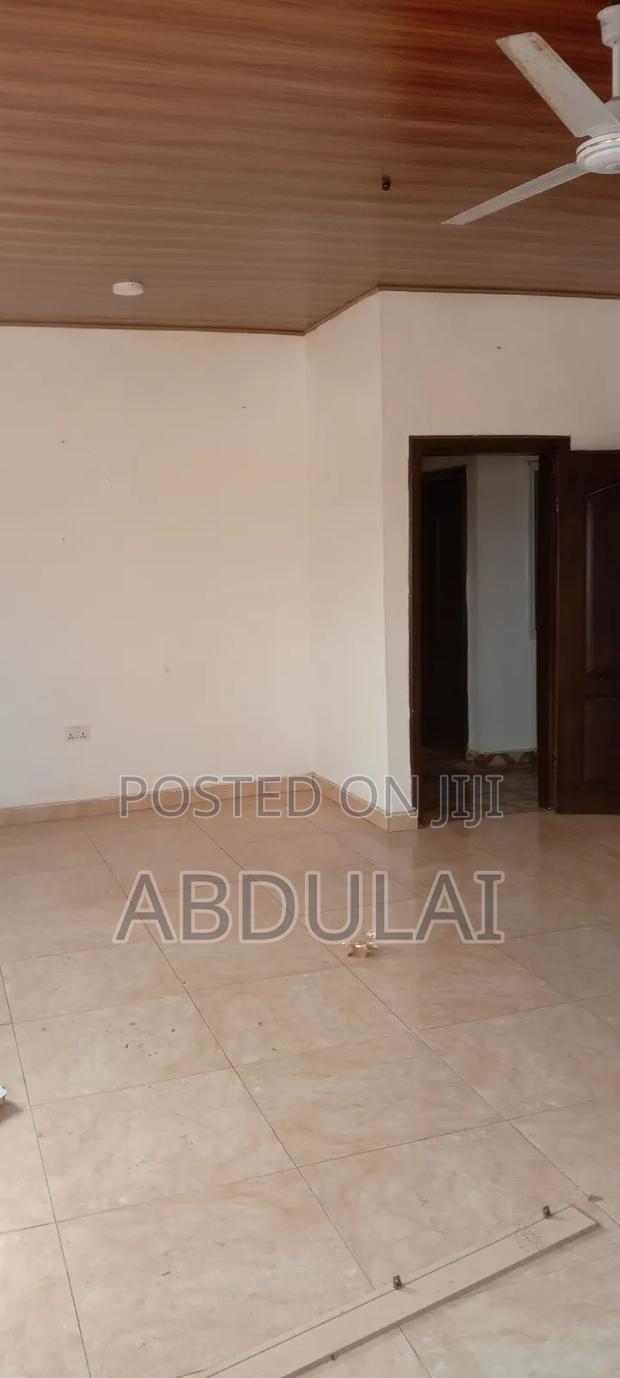 2bdrm Apartment in Abu Abdulai, Kwabenya for rent · Photo 4