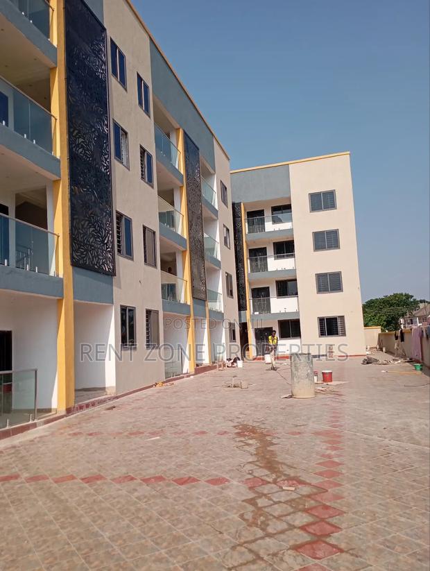 2bdrm Apartment in Rent Zone Properties, Pokuase for rent · Photo 2