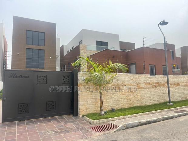 5bdrm House in East Legon for rent · Photo 3