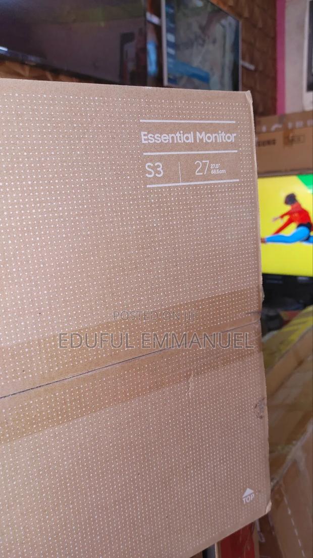 Samsung 27" Essential Monitor FHD 75hz Ips Frameless · Photo 2