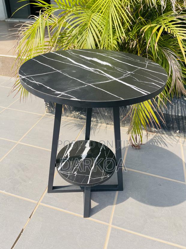 40cm Coffee Table / Side Table · Photo 3