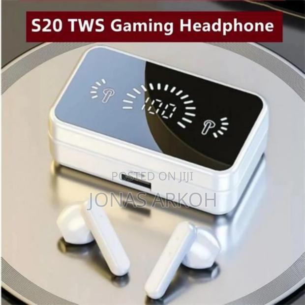 S20 TSW Earbuds: Dive In, Tune Out – Waterproof Worry-Free · Photo 1