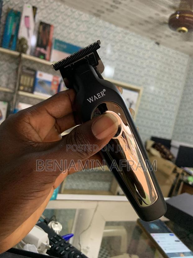 Rechargeable Cordless Hair Clippers/ Barbering Machine WA096 · Photo 1