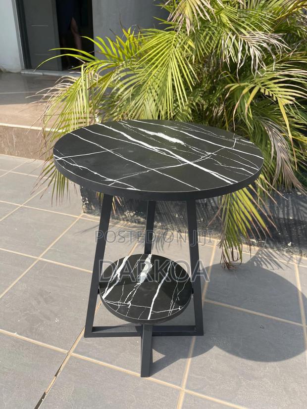 40cm Coffee Table / Side Table · Photo 6