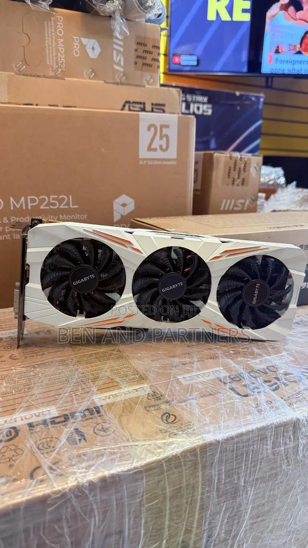 Gigabyte GTX 1080ti 11gb Graphics Card · Photo 1