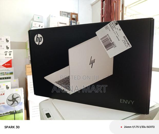 New Laptop HP 16GB Intel Core I7 SSD 512GB · Photo 3
