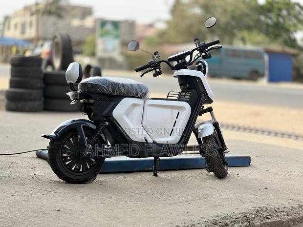 New Yamaha FZ 2024 White · Photo 4