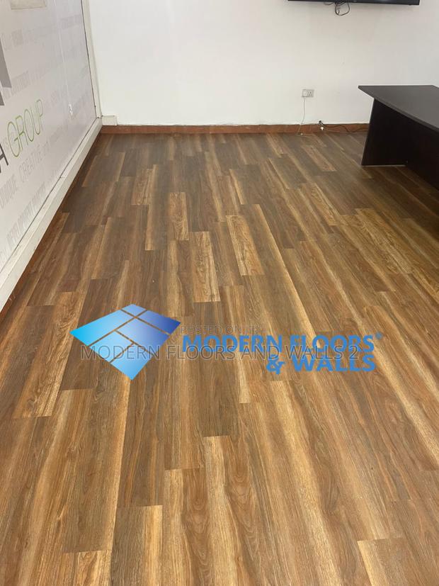 SPC Supercore Click Lock Tiles · Photo 2