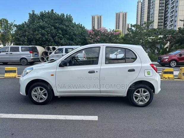 Dongfeng EV EX1 33 kW FWD 2020 White · Photo 5