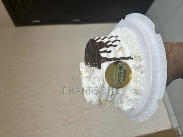 All Your Cakes Are Sold Here · Photo 1