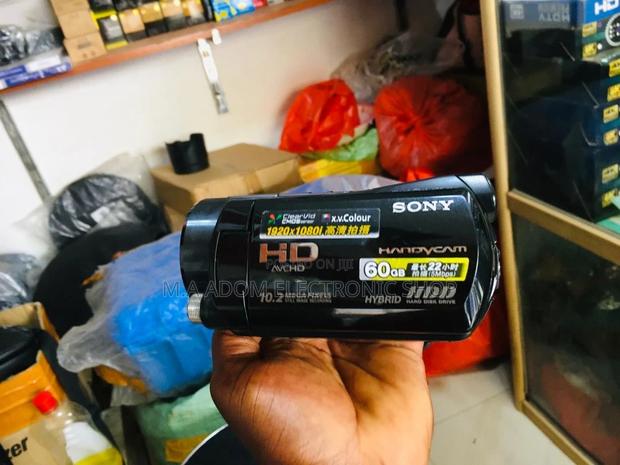 Sony HDR-SR11E 60GB Handycam - Capture Memories in HD · Photo 1