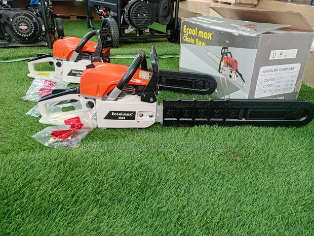 Gasoline Chain Saw Super Strong · Photo 1