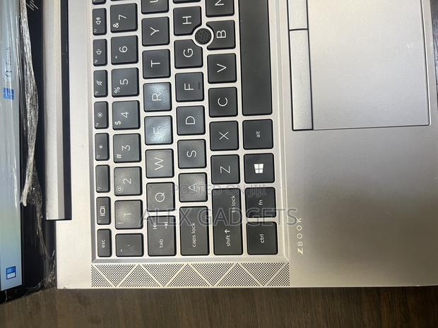 Laptop HP ZBook 14u G6 16GB Intel Core I5 SSD 256GB · Photo 4