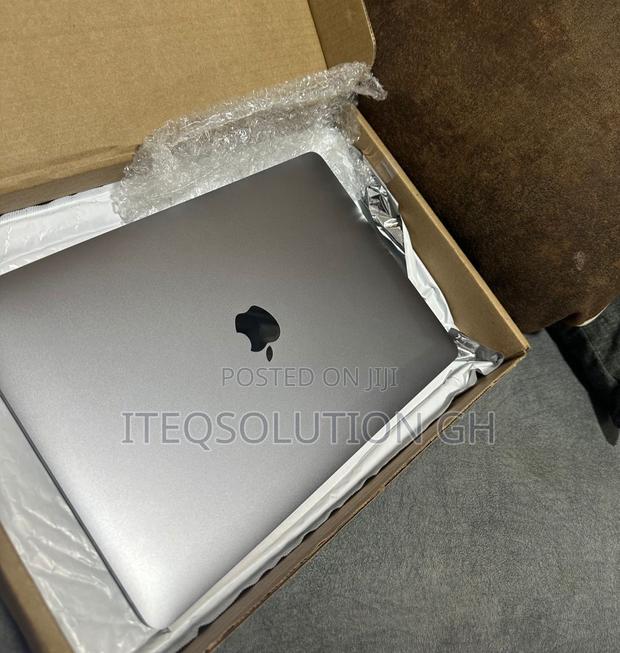 Laptop Apple MacBook Pro 2019 8GB Intel Core I5 SSD 256GB · Photo 3