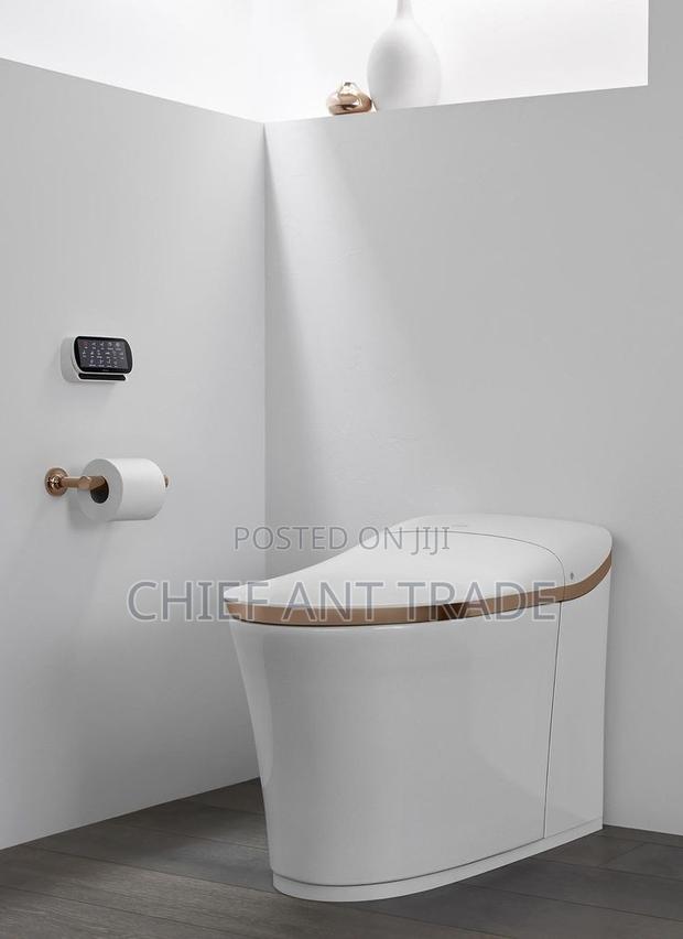 AT02 Smart Wc Toilet Seat. Water Closet · Photo 2