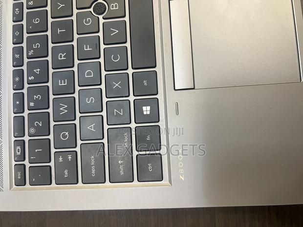 Laptop HP ZBook 15 16GB Intel Core I7 SSD 256GB · Photo 4