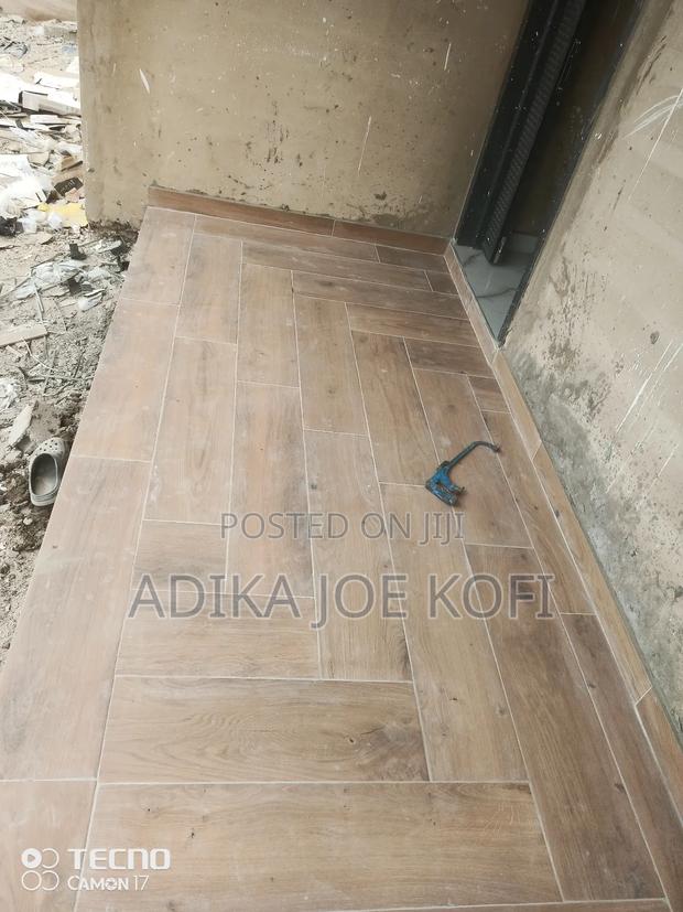 Perfect Tiles Workers · Photo 3