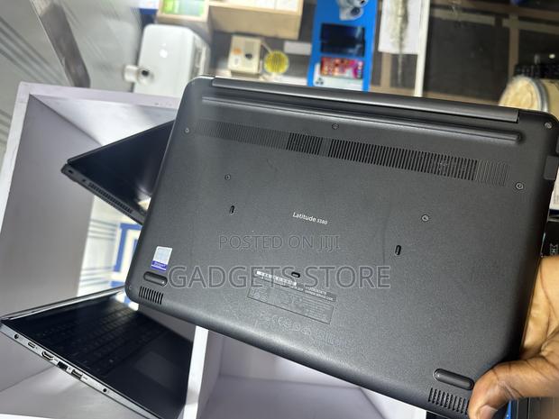 Laptop Dell Latitude 13 3380 8GB Intel SSD 128GB · Photo 4