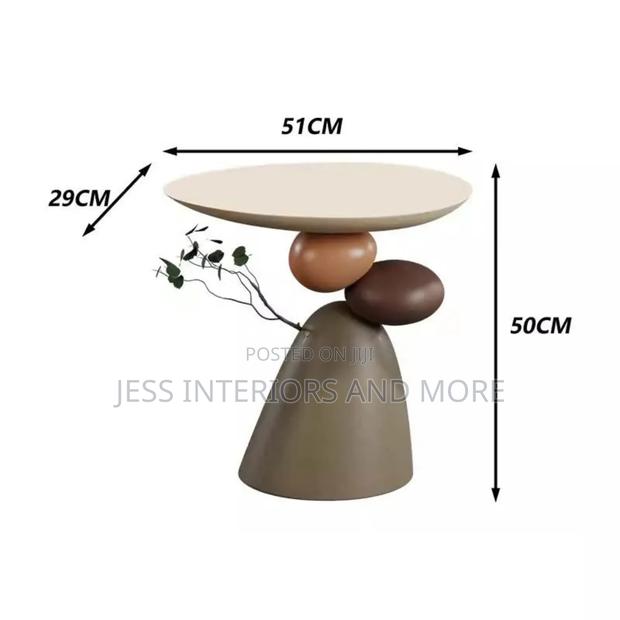 Side Table (Rock Design) · Photo 2