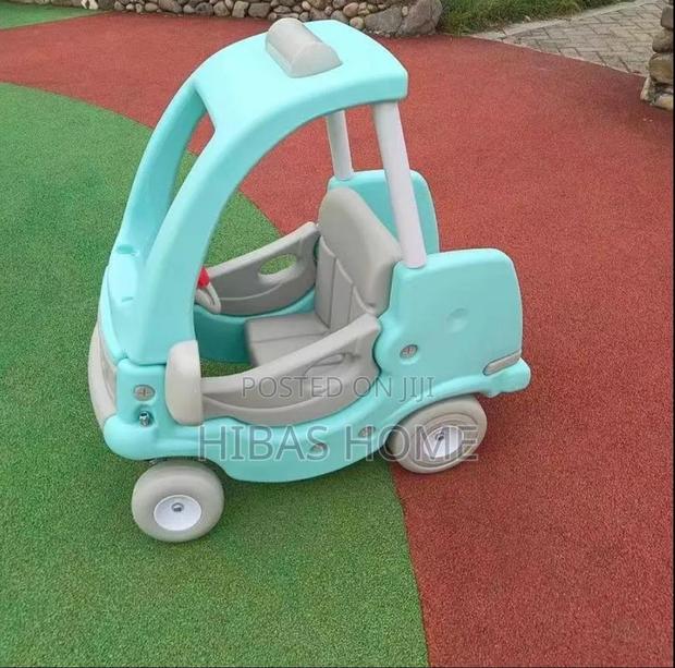 Kids Manual Ride on Car · Photo 2