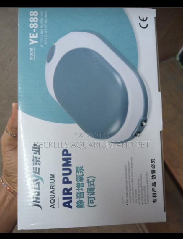 Double Outlet Airpump · Photo 2