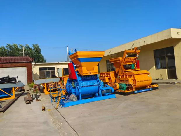 Automatic Block Manufacturing Machine · Photo 2