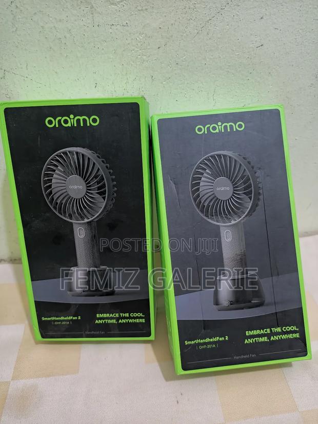 Oraimo Smart Handheld Fan With Light Base · Photo 3