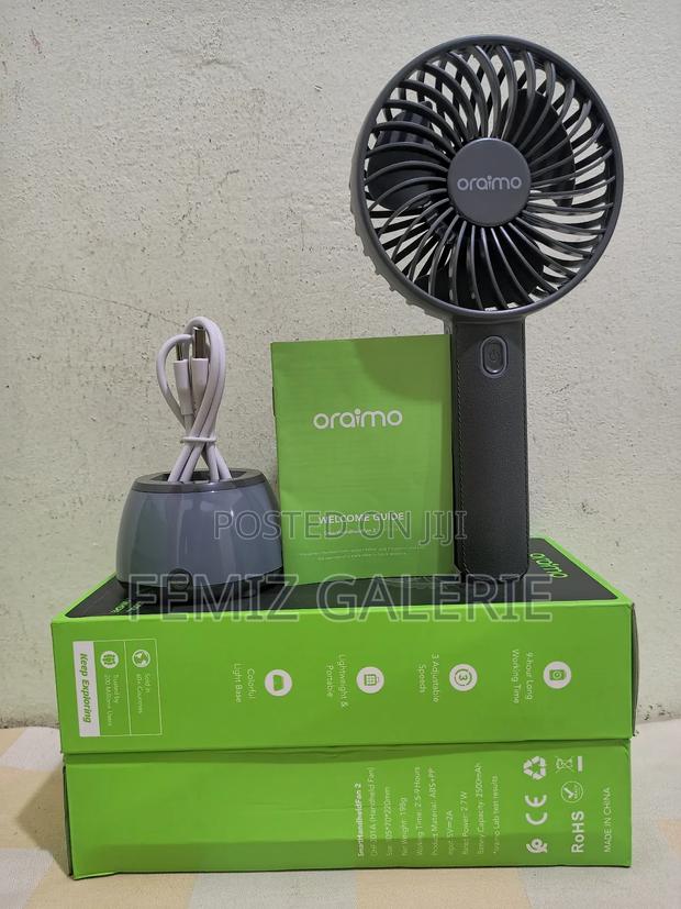Oraimo Smart Handheld Fan With Light Base · Photo 2