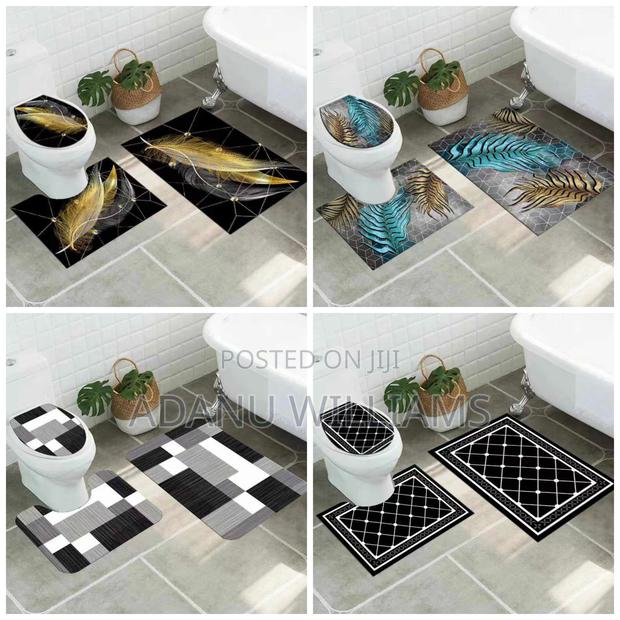3pcs Non-Slip Bathroom Rugs (Available in Different Colors) · Photo 1
