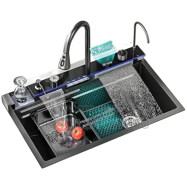 Waterfall Luxury Smart Kitchen Sink · Photo 1