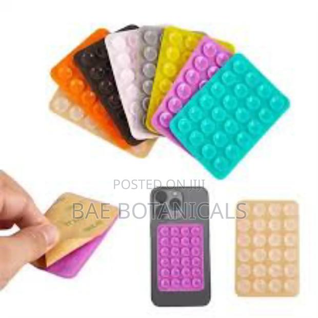 Silicone Phone Grip With Suction · Photo 2