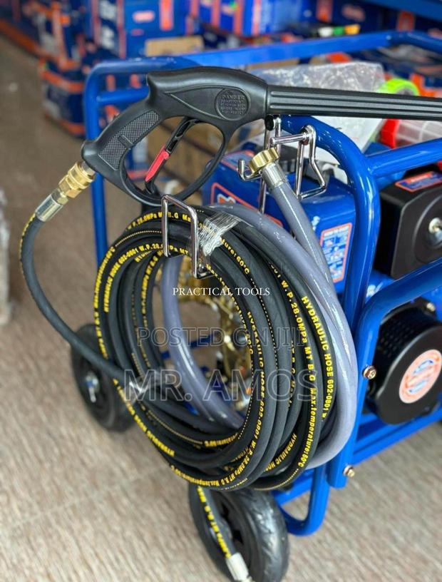 5.7 Horsepower Diesel High Pressure Washer - Wdps1a25 · Photo 3