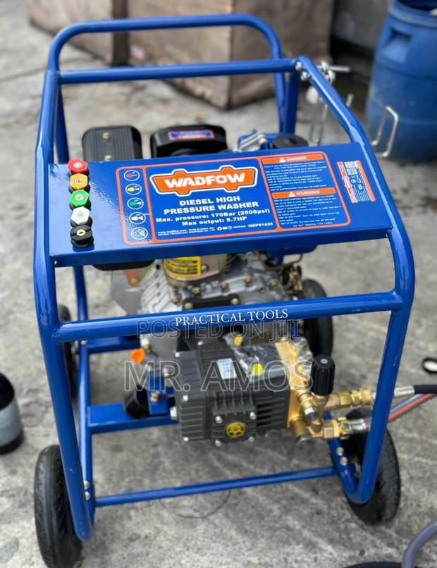 5.7 Horsepower Diesel High Pressure Washer - Wdps1a25 · Photo 2