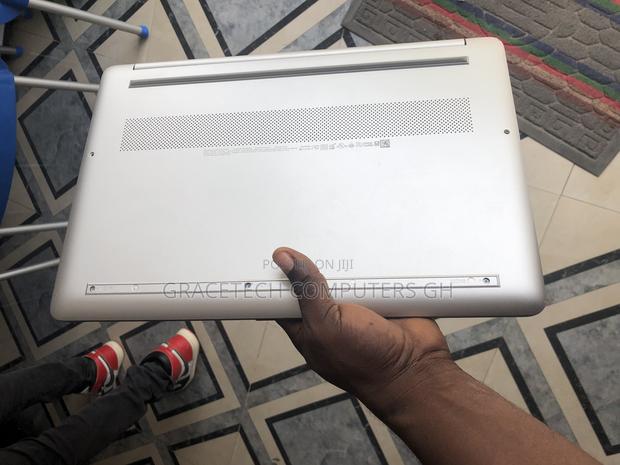 Laptop HP 15-Dy1032wm 8GB Intel Core I3 SSD 256GB · Photo 4