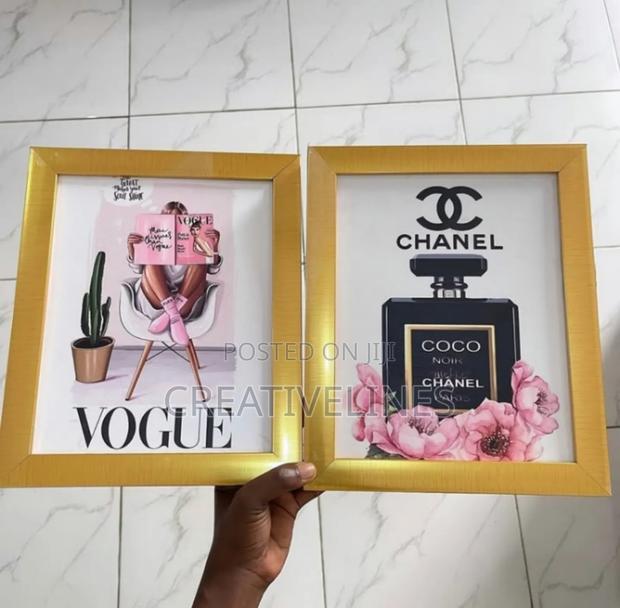 Golden Picture Frame · Photo 1