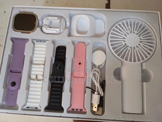D96 Plus Smartwatch With Airdrop Hand Fan Combo - White · Photo 5