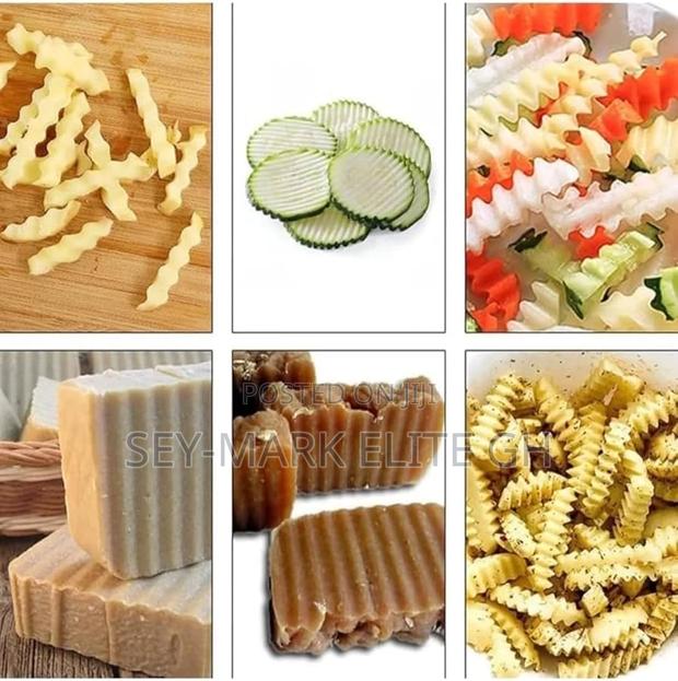 Fruit Knife Zig Zag/Wavy/Potato/Fruits/Vegetables Cutter · Photo 2