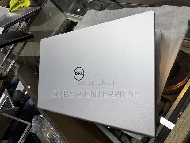 New Laptop Dell Inspiron 15R 16GB Intel Core I7 SSD 512GB · Photo 2