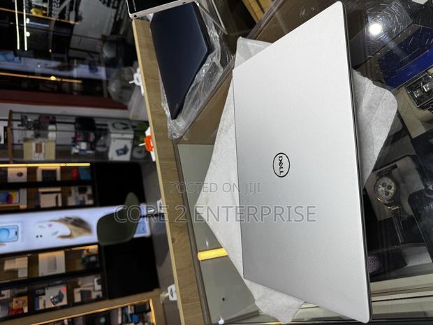 New Laptop Dell Inspiron 15R 16GB Intel Core I7 SSD 512GB · Photo 4