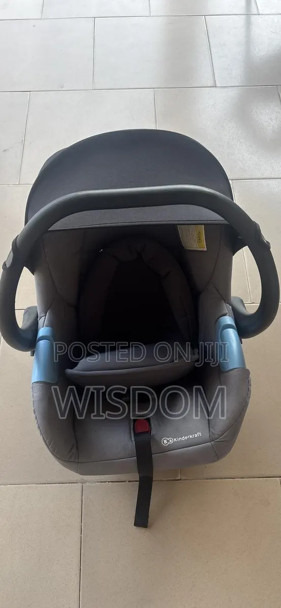 3 in 1 Multipurpose Car Seat, Rocker, Carrier - Grey · Photo 1