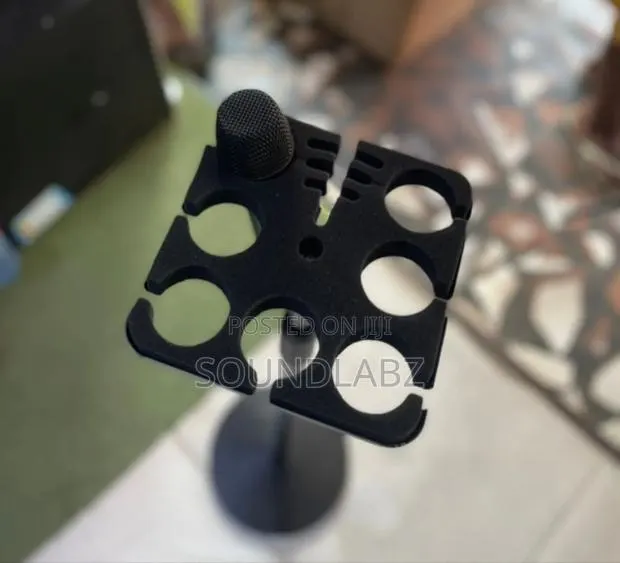 Multi-Microphone Holder · Photo 1