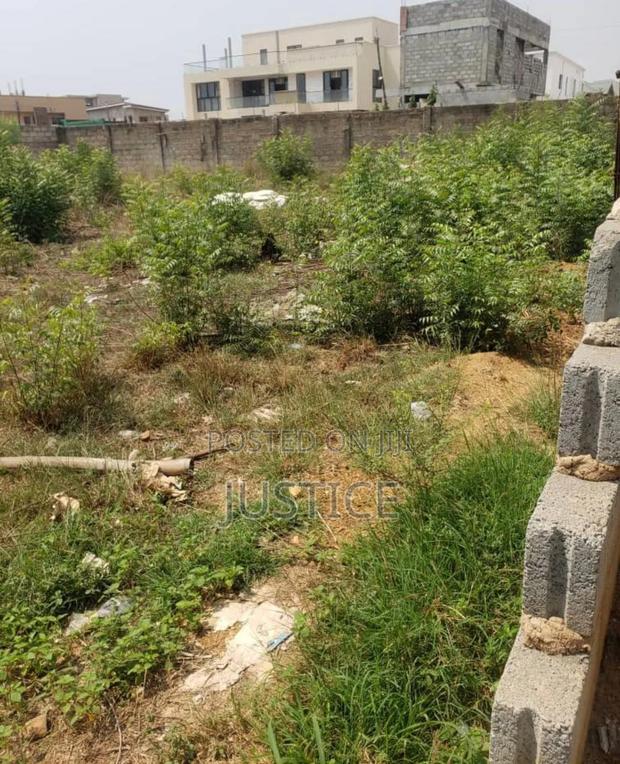 Walled Sea Side 6 Plots of Land Nyanyano Krokrobitey · Photo 5
