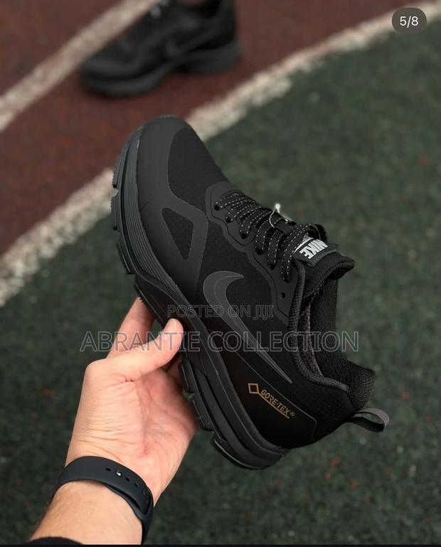 Nike Zoom Pegasus Black · Photo 2