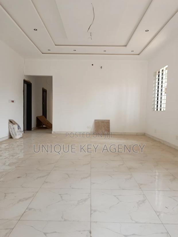 3bdrm House in Unique Key Agency, Baatsona Total for sale · Photo 4