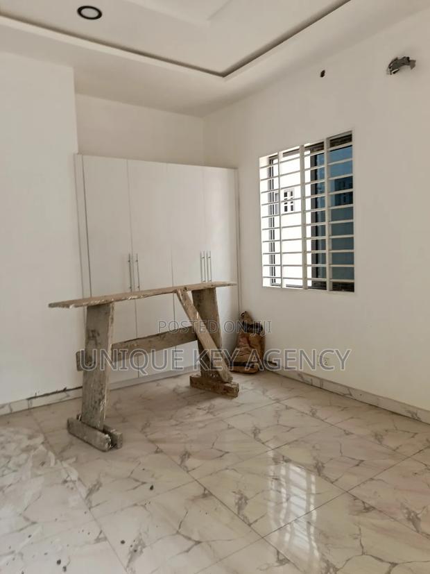 3bdrm House in Unique Key Agency, Baatsona Total for sale · Photo 7