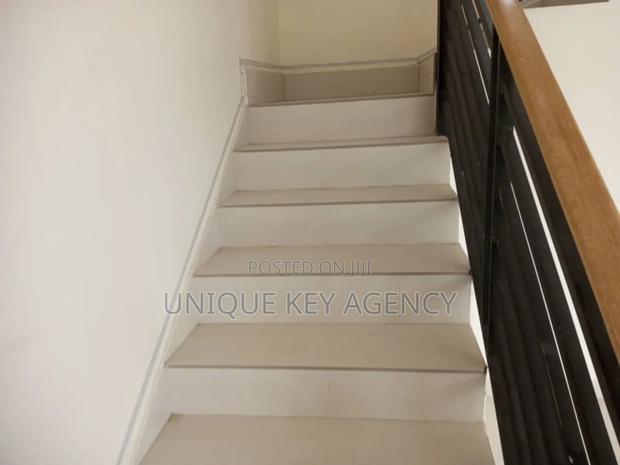 5bdrm House in Unique Key Agency, Airport Residential Area for sale · Photo 3